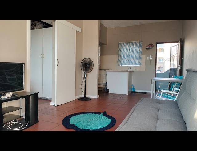1 BEDROOM FLAT FOR SALE IN MOSSEL BAY CENTRAL